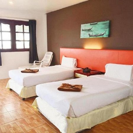 Patong 7Days Premium Hotel Phuket Buitenkant foto